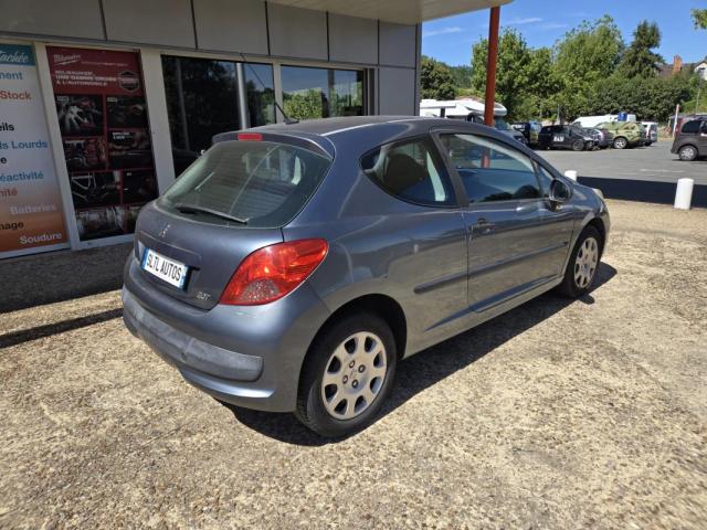 Peugeot 207 image 7