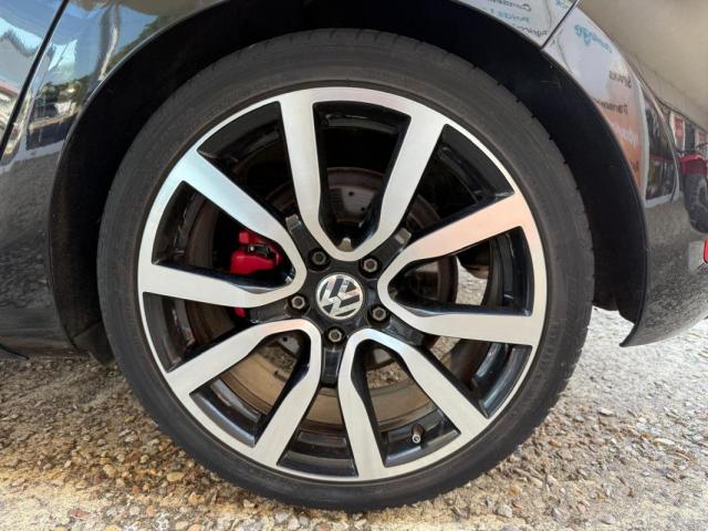 Volkswagen Golf image 9
