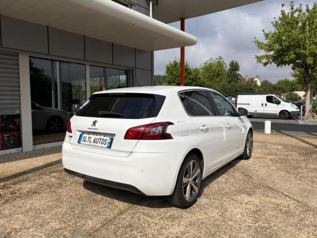 Peugeot 308 image 8