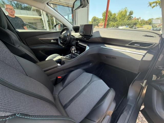 Peugeot 3008 image 9