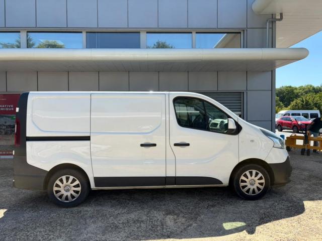 Renault Trafic image 3