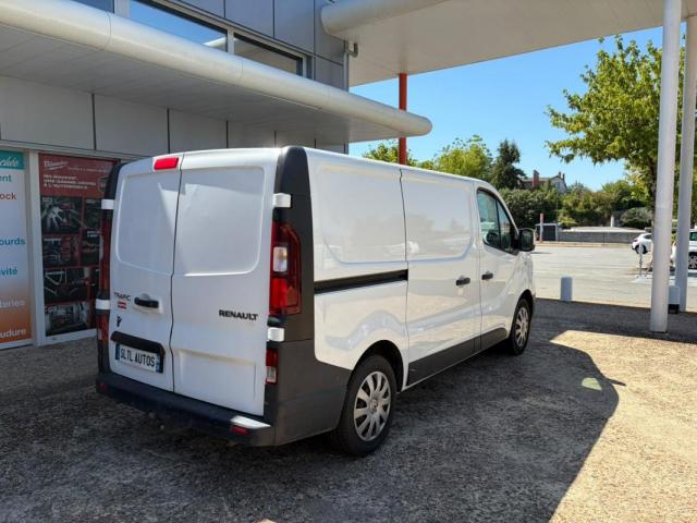 Renault Trafic image 8