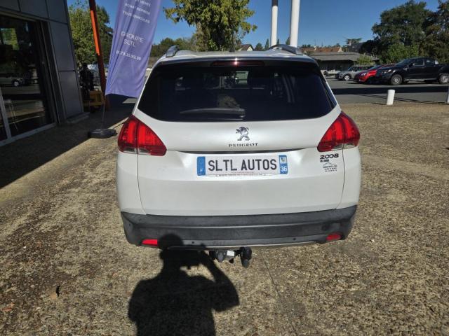 Peugeot 2008 image 4