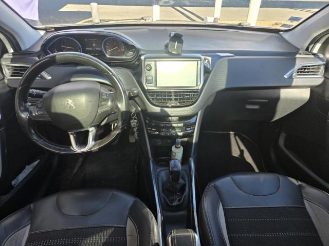 Peugeot 2008 image 1