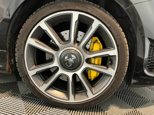 Abarth 695 image 7