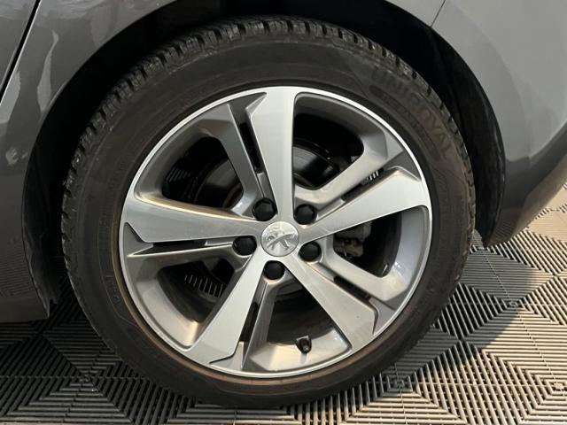Peugeot 308 image 2