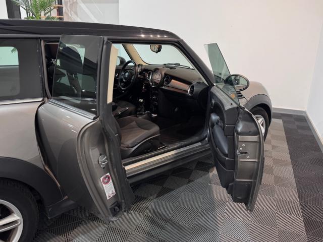 Mini Clubman image 5