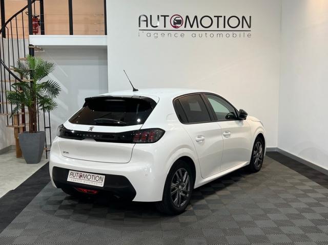 Peugeot 208 image 9