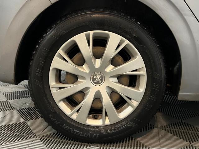 Peugeot 208 image 9