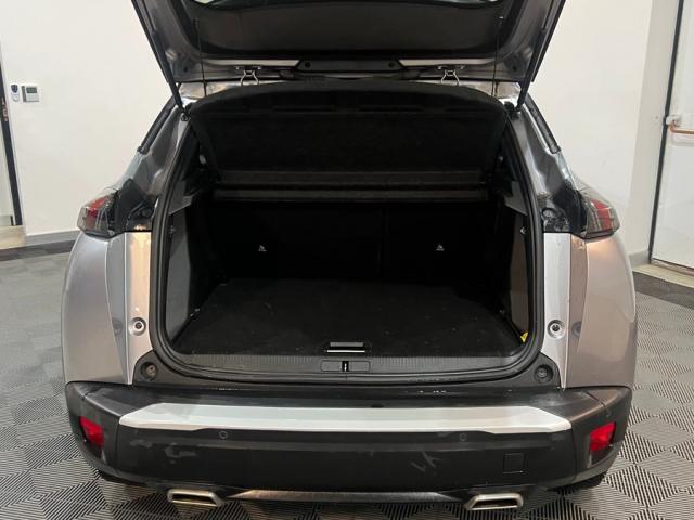 Peugeot 2008 image 2