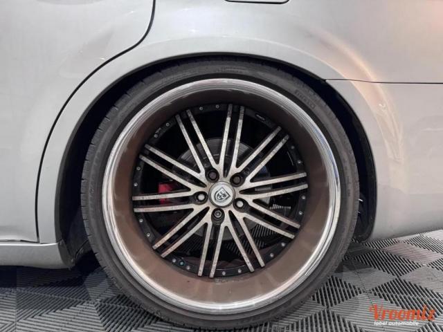 Chrysler 300c image 2