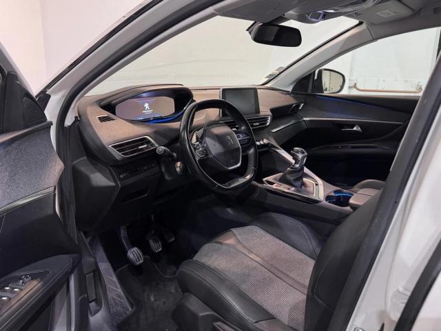 Peugeot 3008 image 8