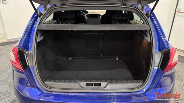 Peugeot 308 image 6
