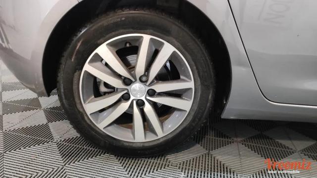 Peugeot 308 image 6
