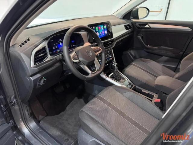 Volkswagen T-Roc image 8