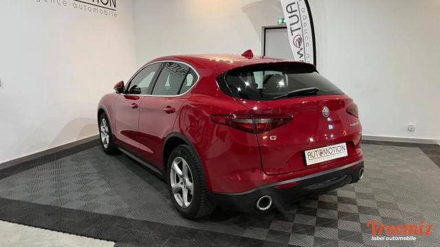 Alfa Romeo Stelvio image 6