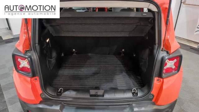 Jeep Renegade image 6