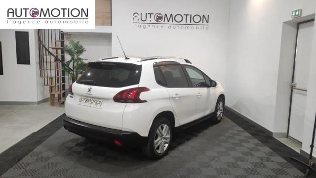 Peugeot 2008 image 3