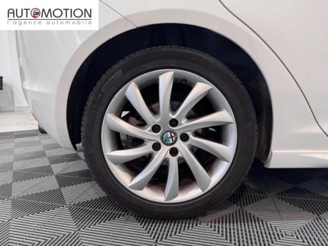 Alfa Romeo Giulietta image 2