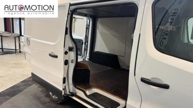 Renault Trafic image 8