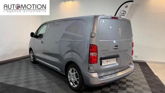 Citroen Jumpy image 3