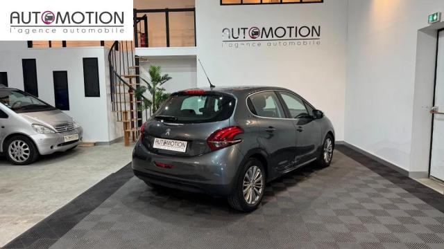 Peugeot 208 image 9