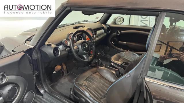 Mini Cabrio image 3