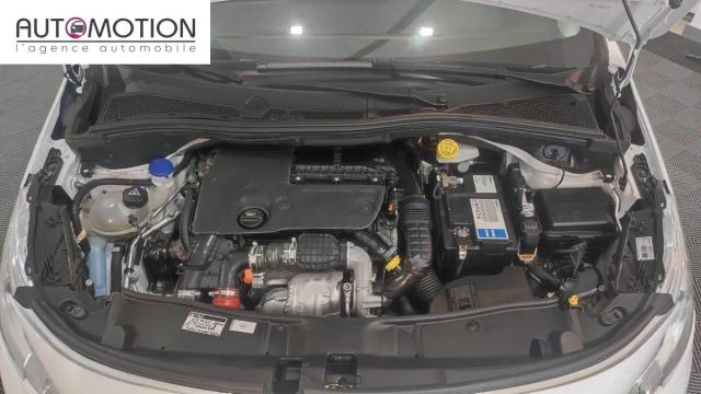Peugeot 2008 image 1