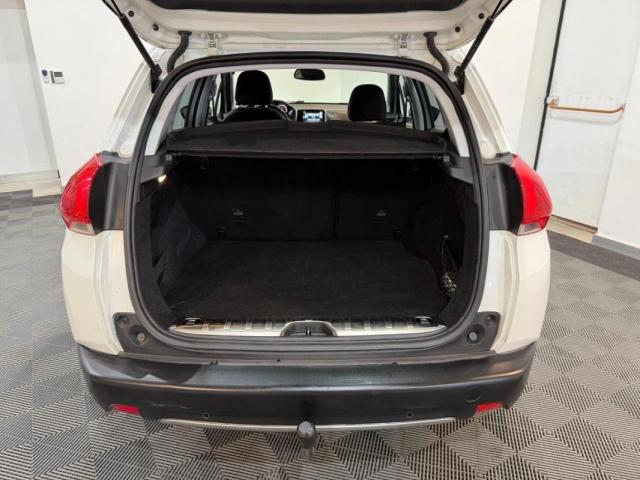 Peugeot 2008 image 6