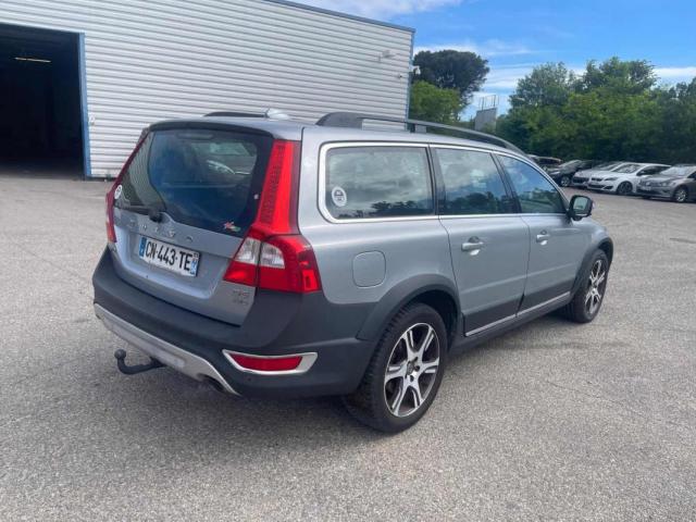 Volvo Xc70 image 1