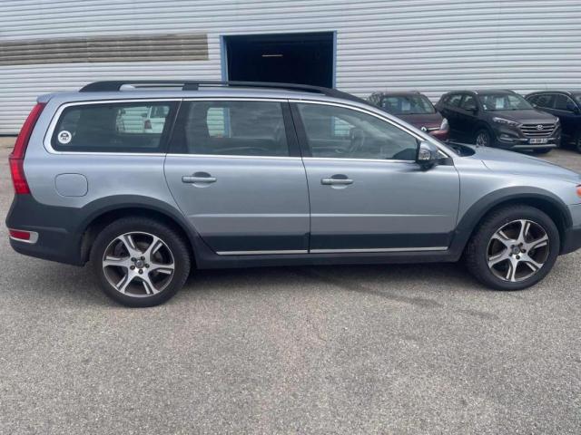 Volvo Xc70 image 8