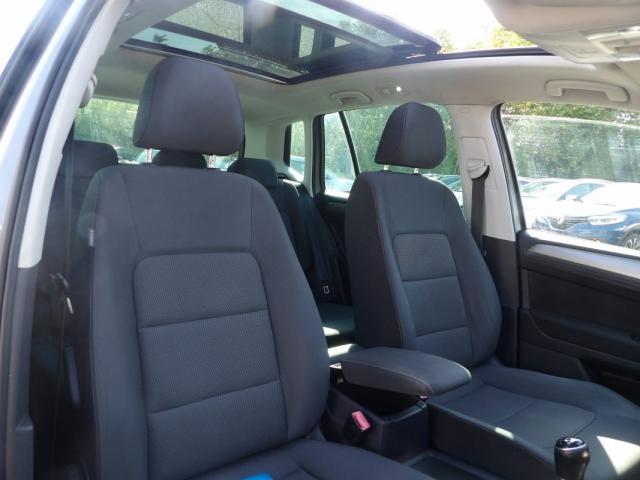 Volkswagen Golf Sportsvan image 7