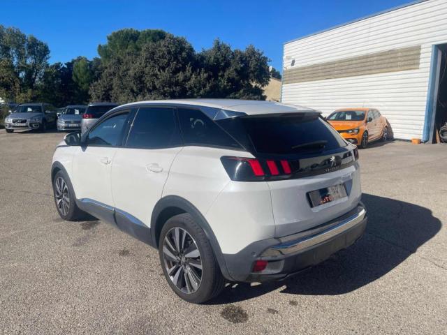 Peugeot 3008 image 1