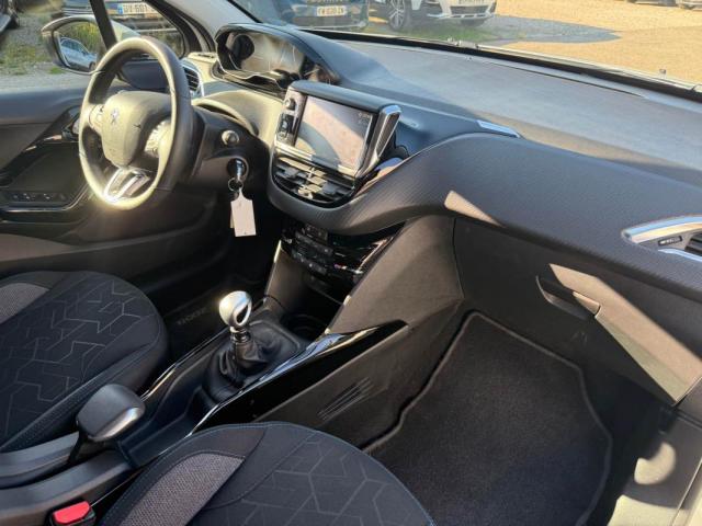 Peugeot 2008 image 4