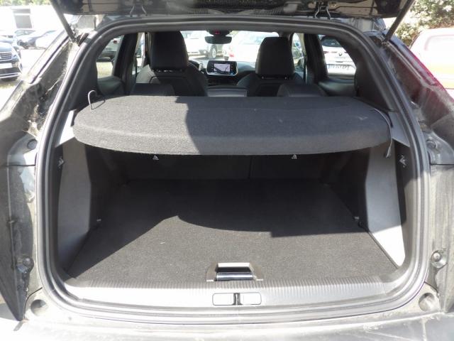 Peugeot 2008 image 2