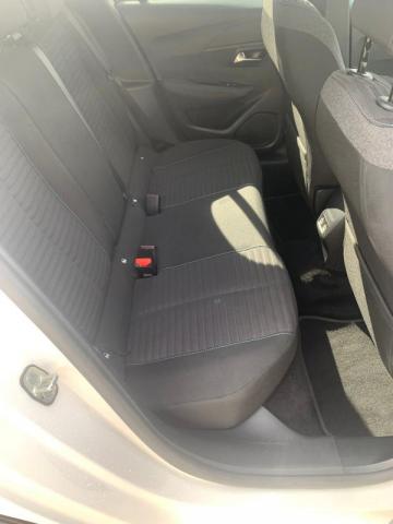 Peugeot 208 image 5