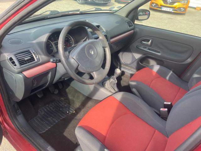 Renault Clio image 6