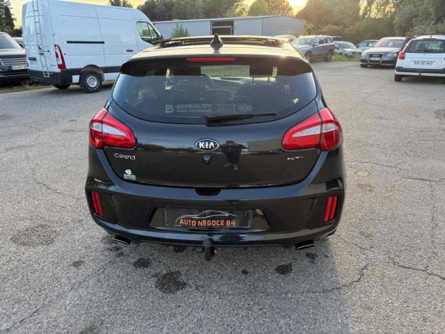 Kia Cee'D image 4
