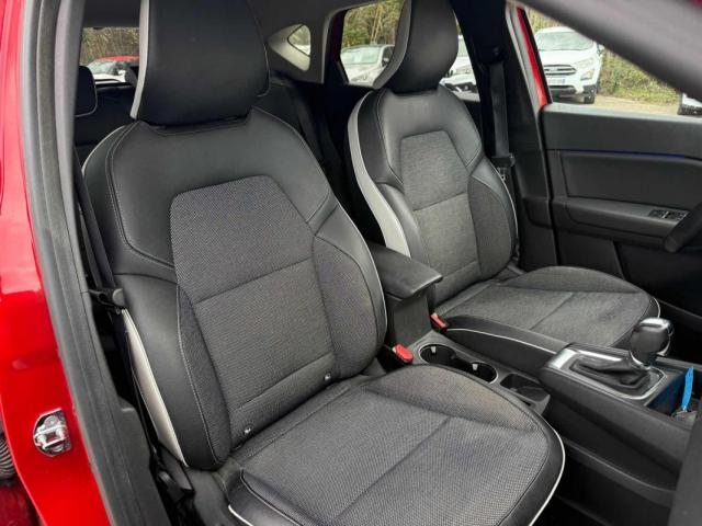 Renault Captur image 6