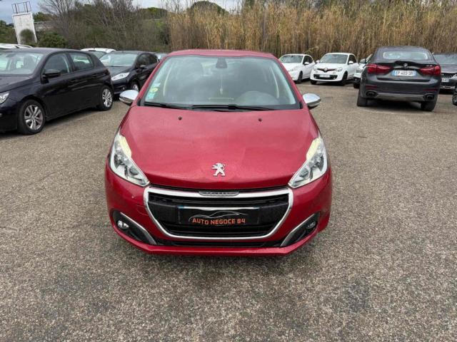 Peugeot 208 image 6