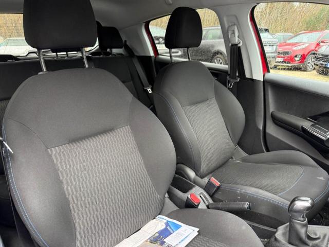 Peugeot 208 image 1