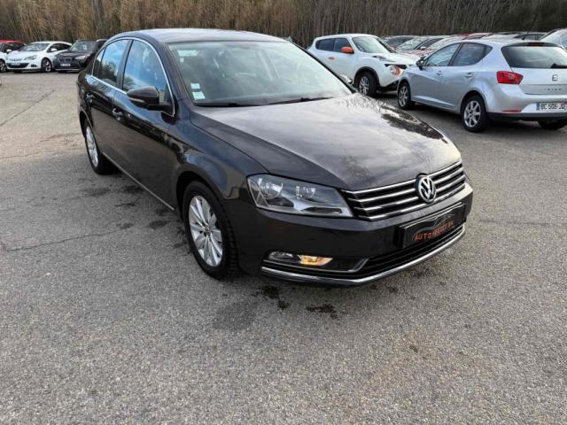Volkswagen Passat image 8