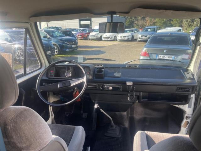 Volkswagen Transporter image 9