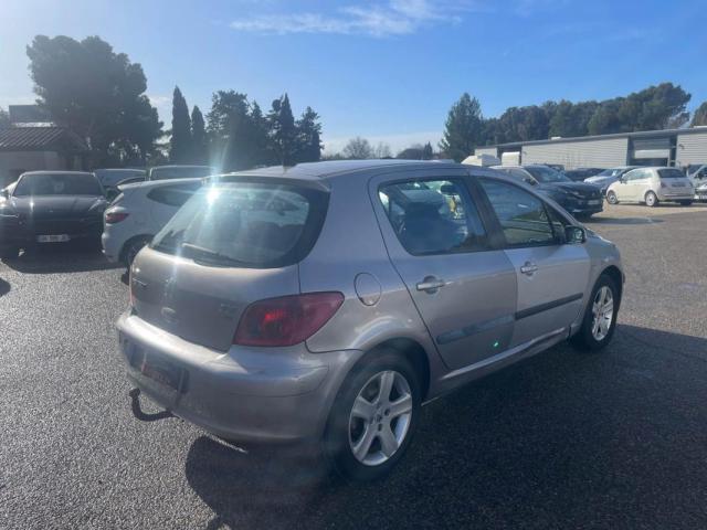 Peugeot 307 image 9