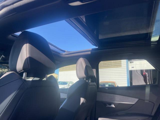 Peugeot 3008 image 1