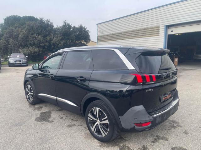 Peugeot 5008 image 4