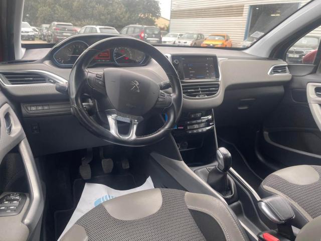 Peugeot 2008 image 2