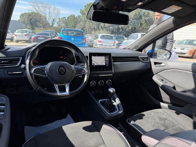 Renault Clio image 9