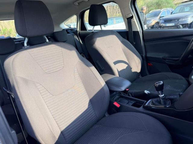 Ford Focus image 9