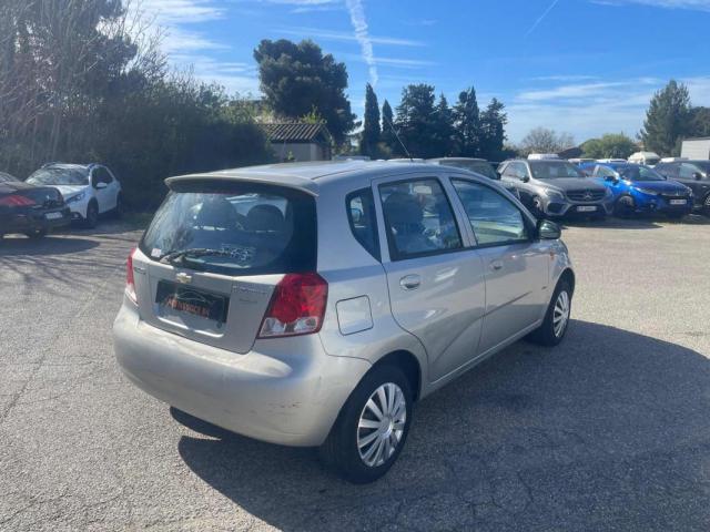 Chevrolet Kalos image 9